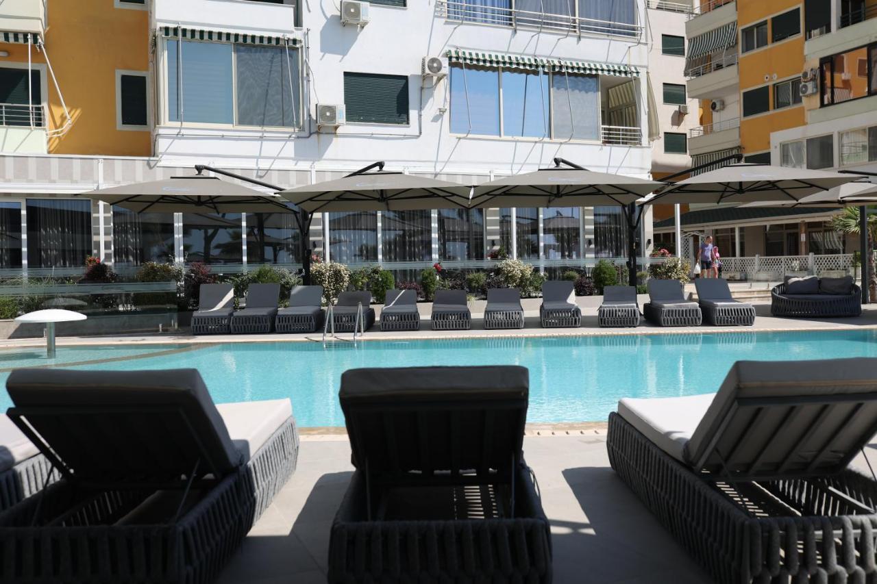Comfort Suites Golem  Buitenkant foto