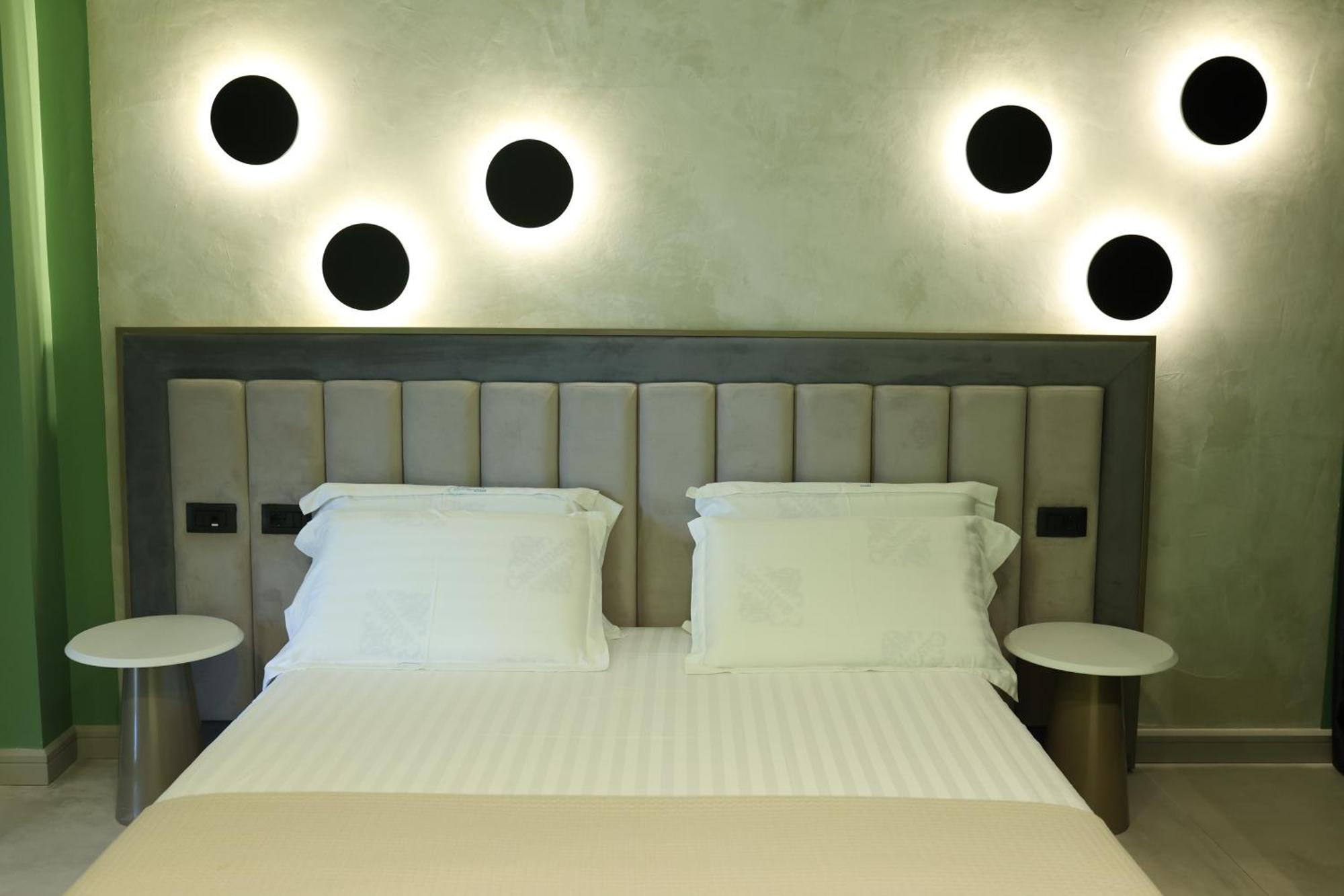Comfort Suites Golem  Buitenkant foto