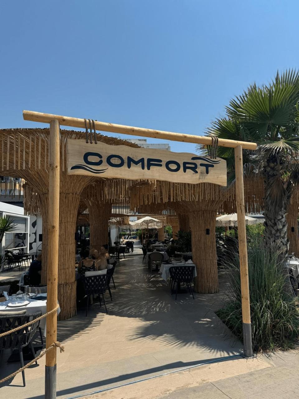 Comfort Suites Golem  Buitenkant foto