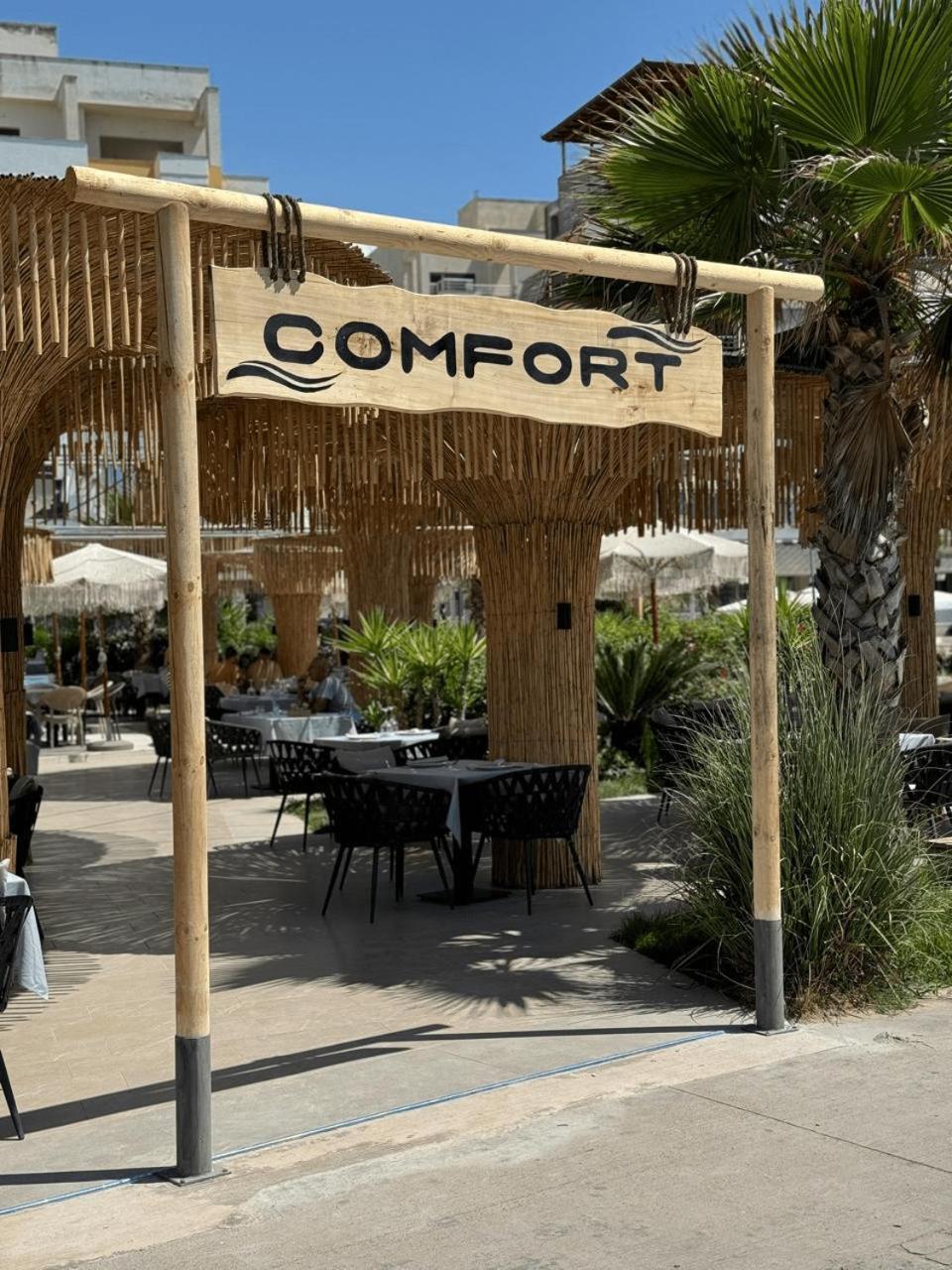 Comfort Suites Golem  Buitenkant foto